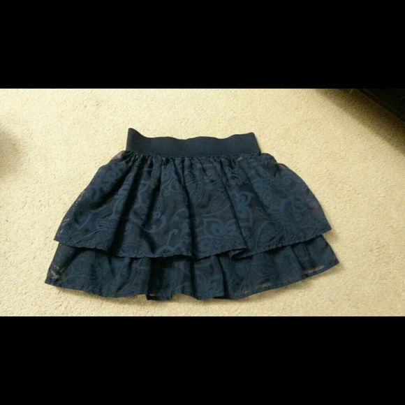 Have only worn once or twice and is now too small!