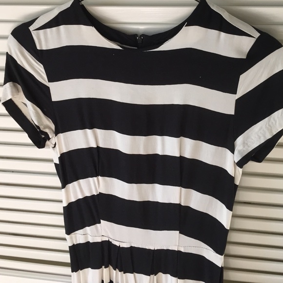 Striped H&M dress - Picture 2 of 3