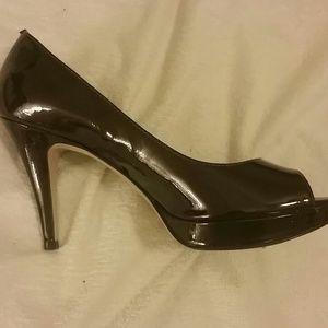 Deep purple Enzo Angiolini platform heel