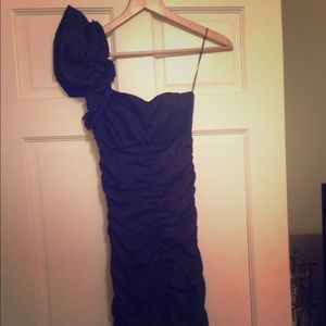 Cache black one shoulder ruffle cocktail dress Cache black one shoulder ruffle cocktail dress