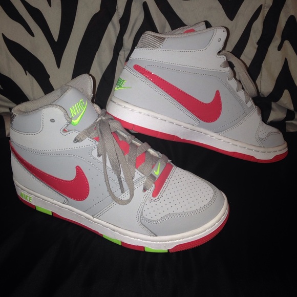 Nike shoes