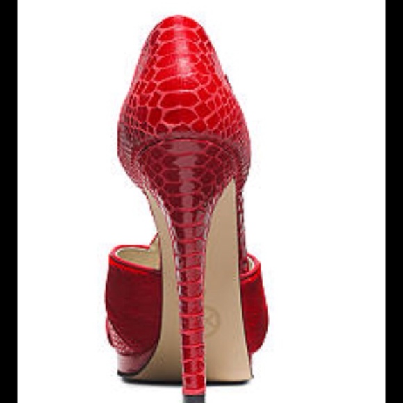 MICHAEL KORS T-STRAP SANDAL - Picture 2 of 3