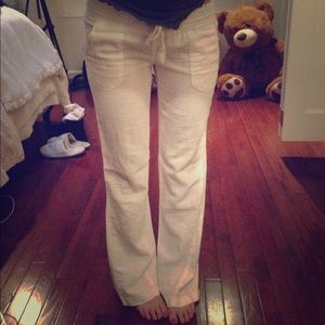 white ROXY pants 25$