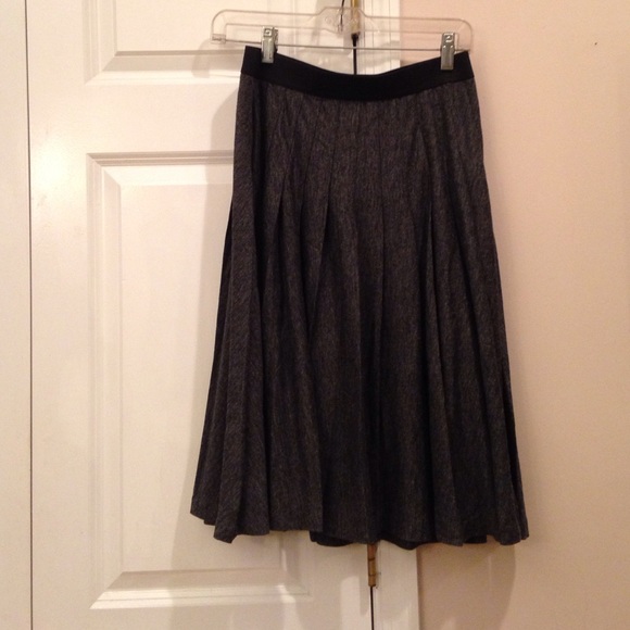 Ann Taylor Loft pleated cotton skirt - never worn!