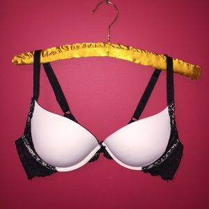 Victoria Secret Beige/Black Lace