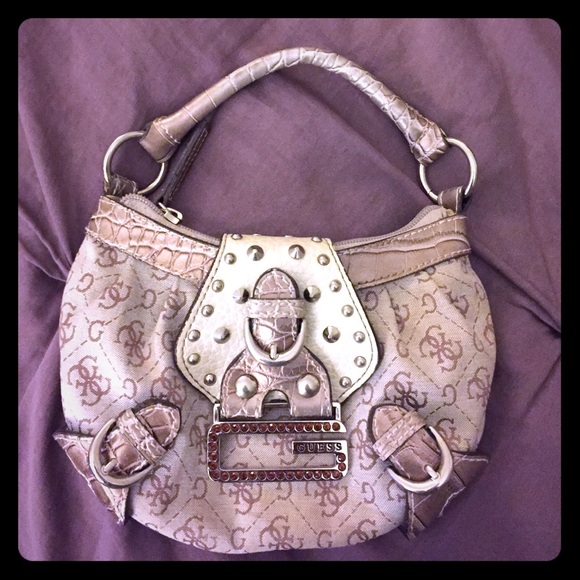 Guess micro-handbag!