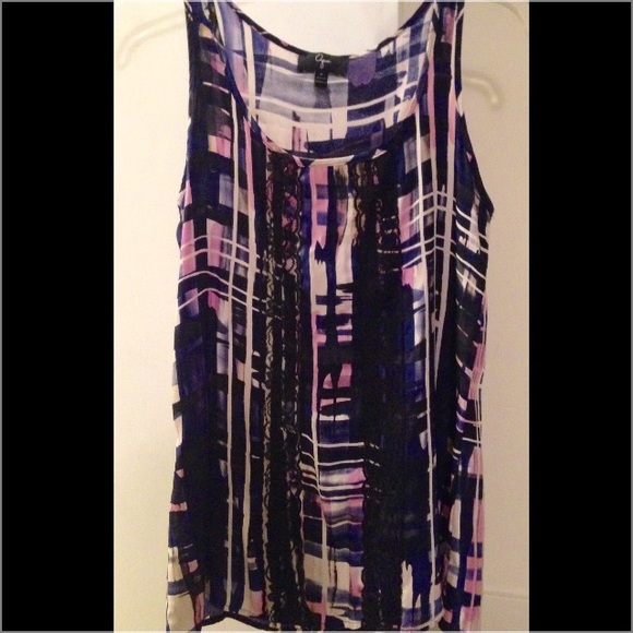 Aqua tank with lace