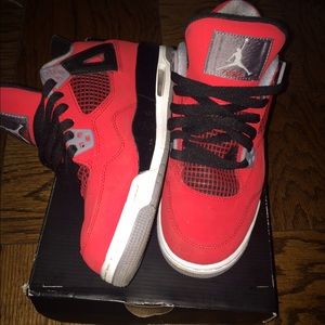 Jordan "Toro 4s" 👟