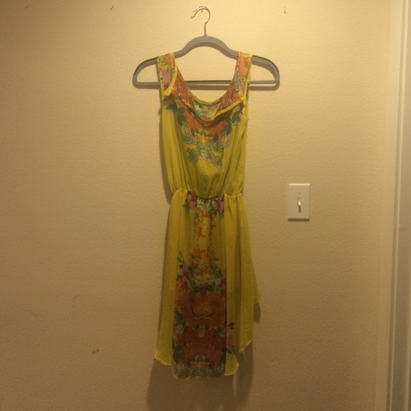 LF Sheer yellow and flowered dress - Picture 1 of 4