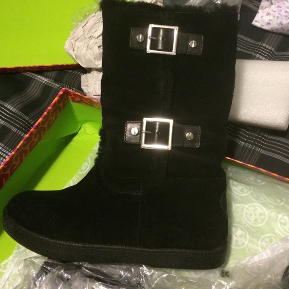 Tory burch shearling lined snow boots