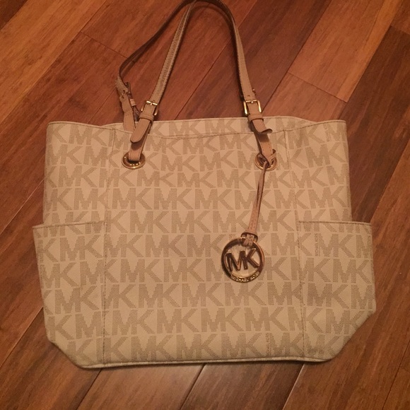 Michael Kors Signature Tote