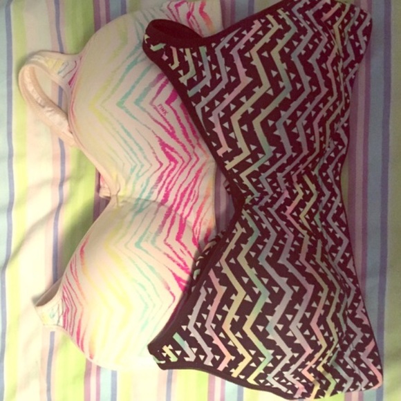 Pink Black Chevron Sports Bra