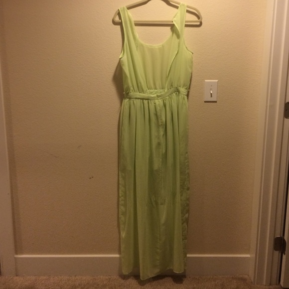 Lime green maxi dress - Picture 2 of 4