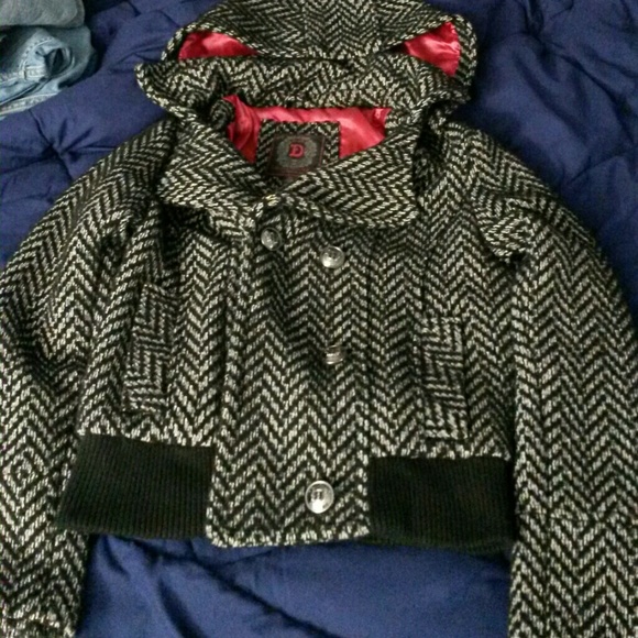 Too small for me and just dont want it anymore:)