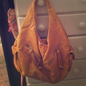 Bueno hobo purse