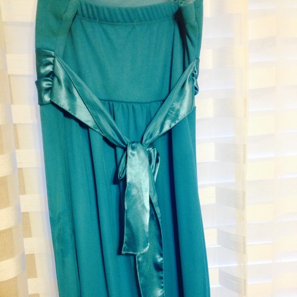 Dress - Picture 2 of 2