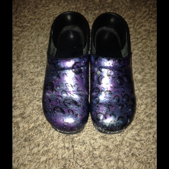 Dansko Shoes - Dansko