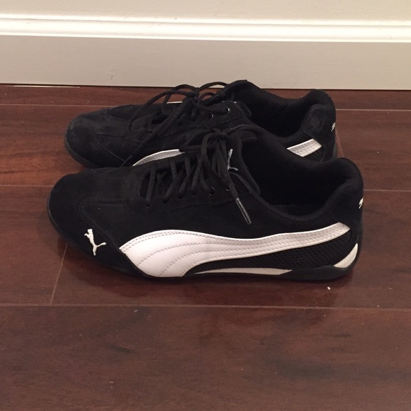 Puma Sneakers