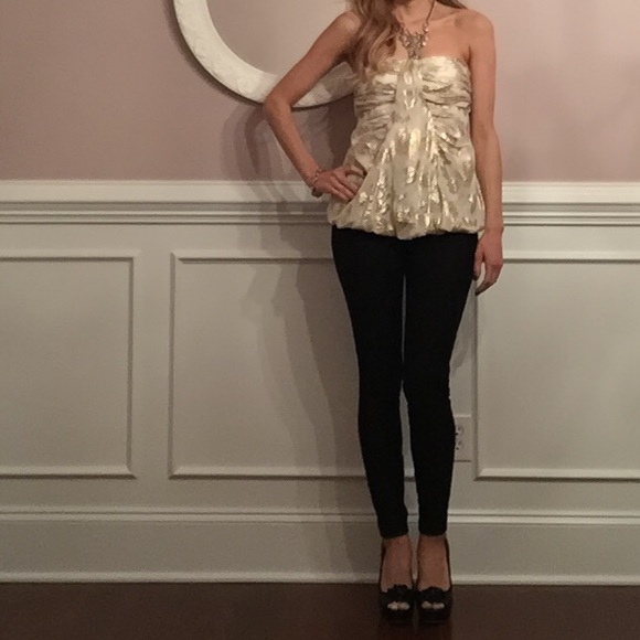 Sold in bundle: bebe silk golden roses blouse - Picture 2 of 4