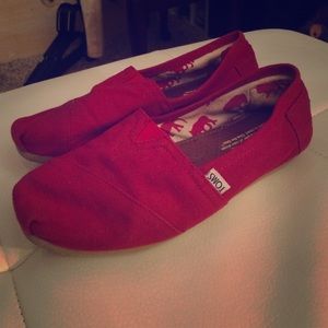 Red toms