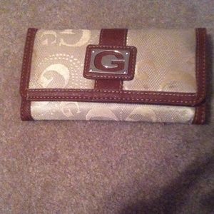 Guess wallet