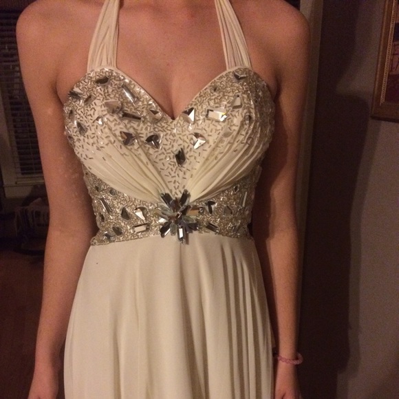 Pageant/Prom/Formal Dress - Picture 3 of 4