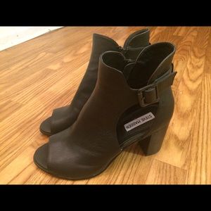 Steve Madden open toe booties