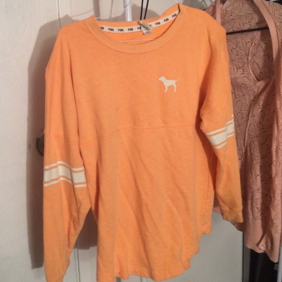 Vs orange sweatshirt+grey vs