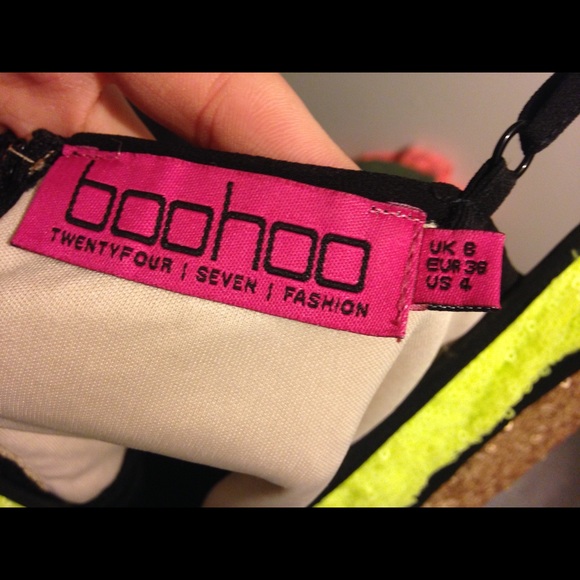 Dress - Picture 4 of 4