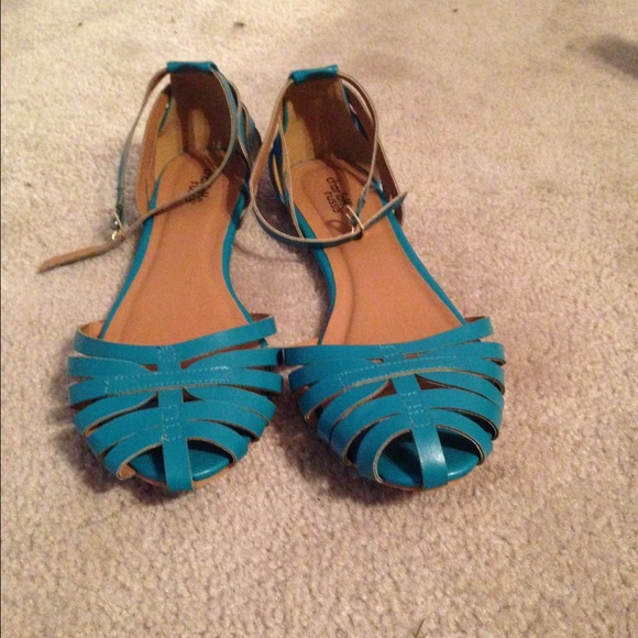Turquoise strappy flats