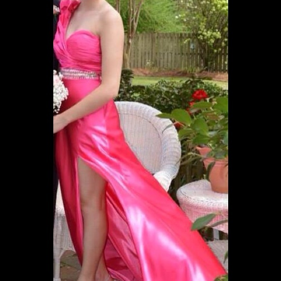 Prom/Pageant/Formal dress - Picture 2 of 4