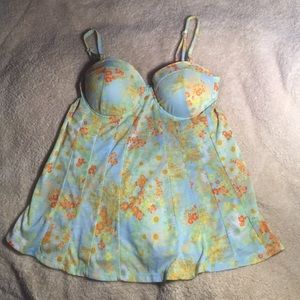 Perfect top for summer 🌻got it at a boutique