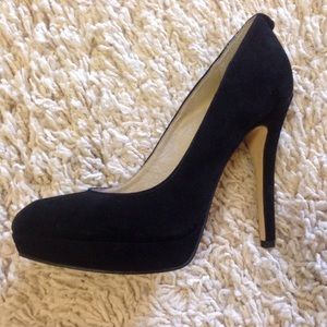 I'm a fashion major cleaning out my closet.