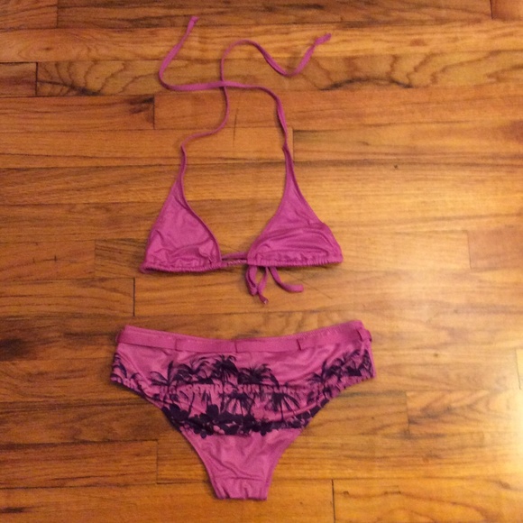 ***SOLD*** Purple bikini - Picture 2 of 3