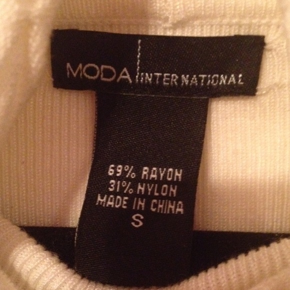 🆕 Victoria's Secret Moda White Sweater Cowl Dress - Picture 4 of 4