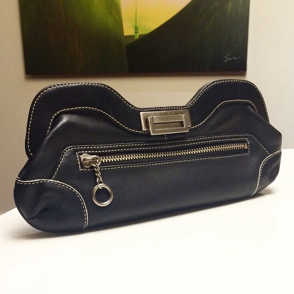 MAXX New York Clutch