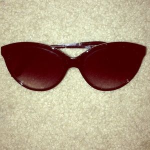 Black sunglasses