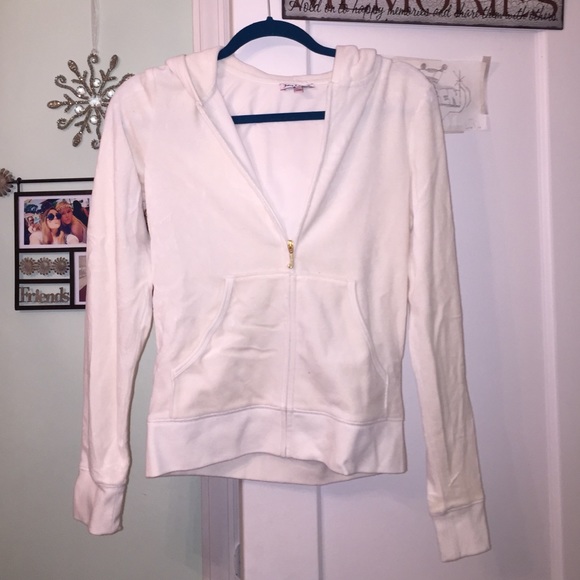 Cream//White colored Juicy Couture Sweatshirt