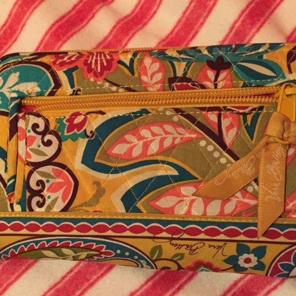 Vera Bradley turn lock wallet - Picture 4 of 4