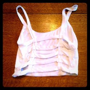 💛❤️💚like new white crop top tank💚❤️💛
