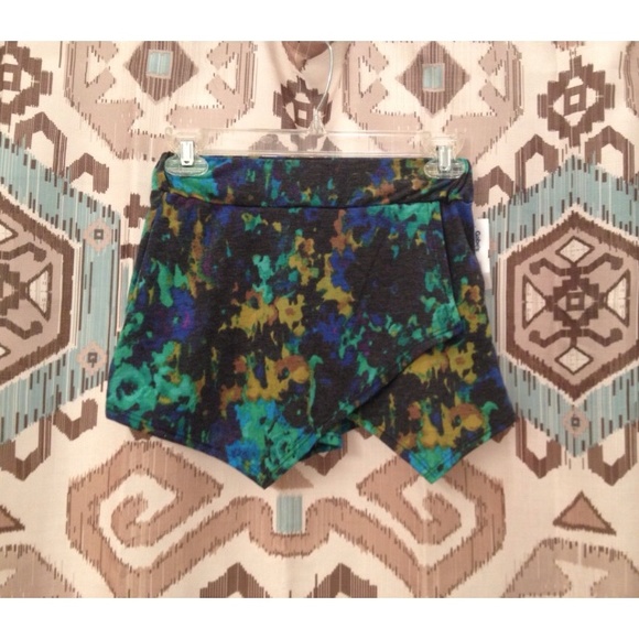 ⭐️Skort NWOT