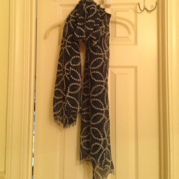 Scarf - Picture 2 of 2