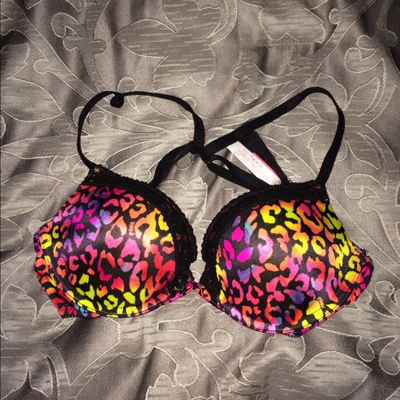 LOVE PINK ultimate push up bra