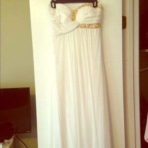 Greek goddess white prom dress! Worn once