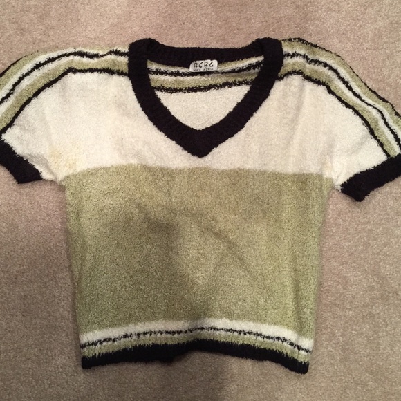 BGBG lightweight sweater in a size small