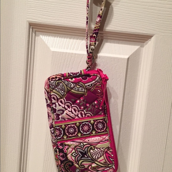 NWOT Authentic Vera Bradley large wristlet