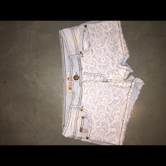 Laced denim shorts
