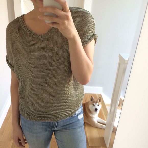 Vince Sweaters - Vince gold knit top