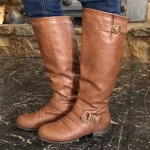 Cognac riding boots