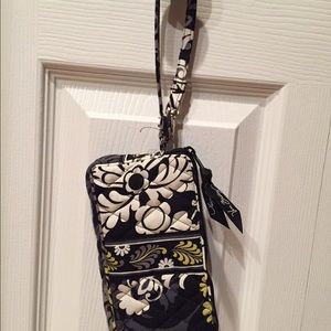 Authentic Vera Bradley large wristlet in Baroque